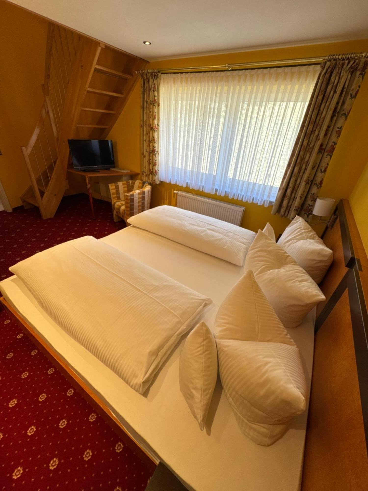 Koenigshof Hotel Resort Оберщауфен Екстериор снимка